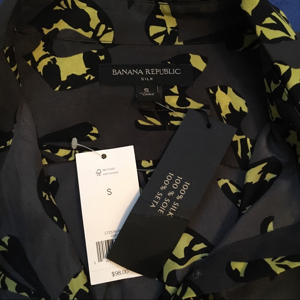 NWT Banana Republic Printed Silk Shirt